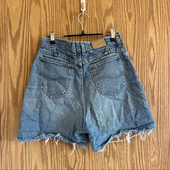 Lee distressed Jean shorts - Picture 4 of 4